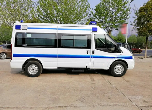 囊谦县救护车出租